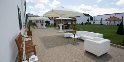 Winterhochzeit - Mistelbach (Mistelbach) - Schloss Raggendorf Vorplatz 85 m² - Schloss Raggendorf