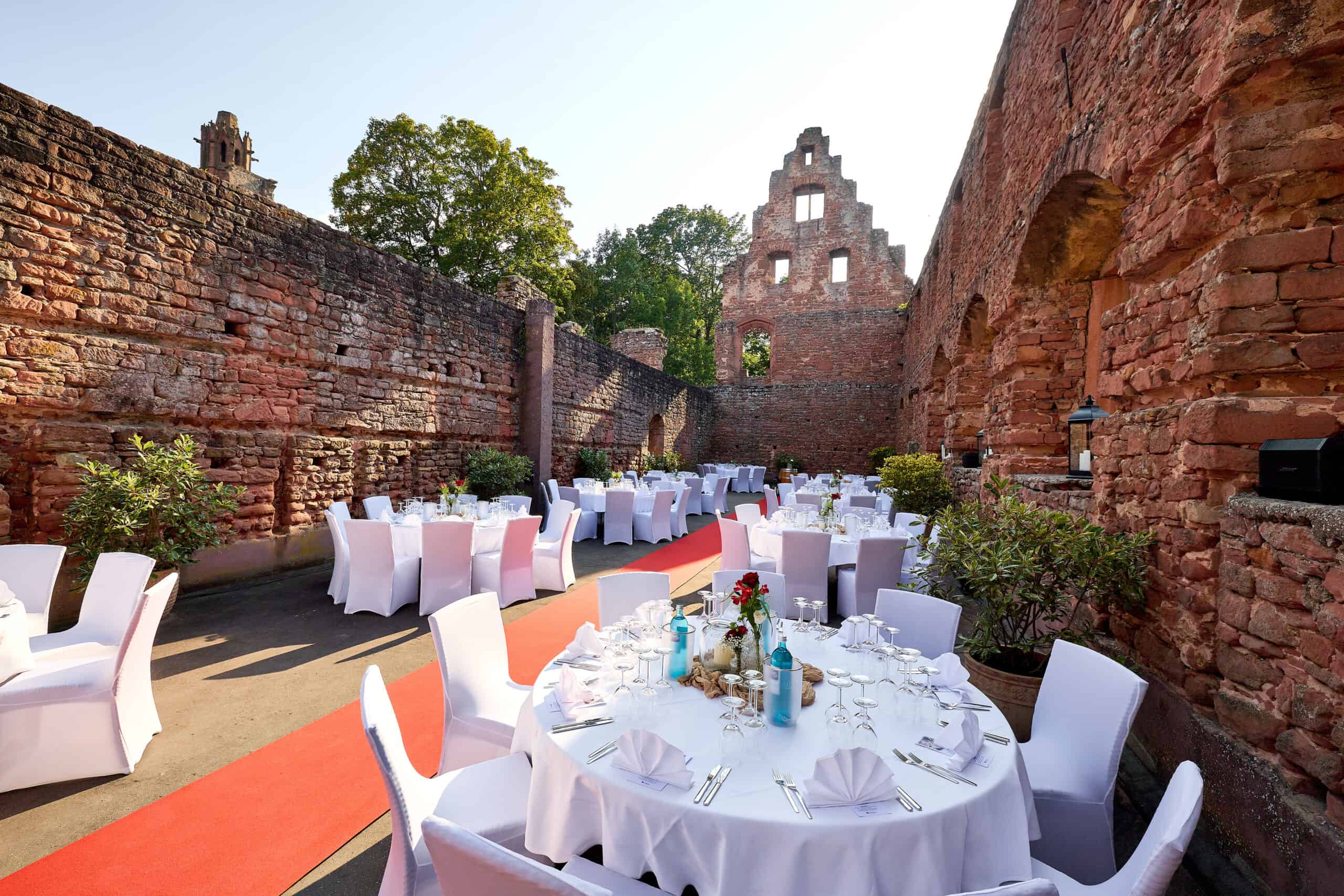 KONRAD2 auf der Klosterruine Limburg Angaben zu den Festsälen Refektorium 