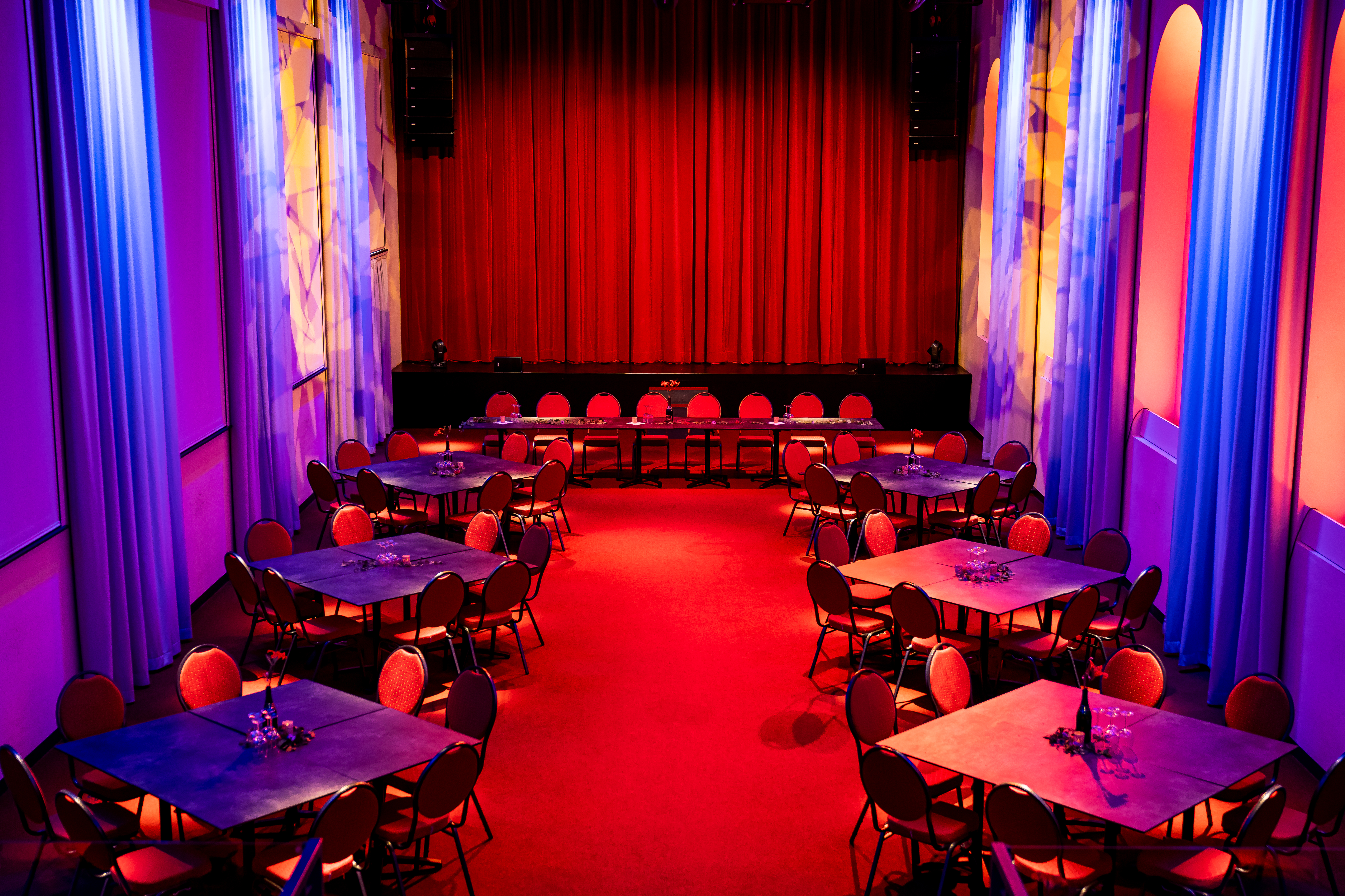 Winterhochzeit - Breitenbrunn (Breitenbrunn am Neusiedler See) - Saal - Papierfabrik Varieté-Theater