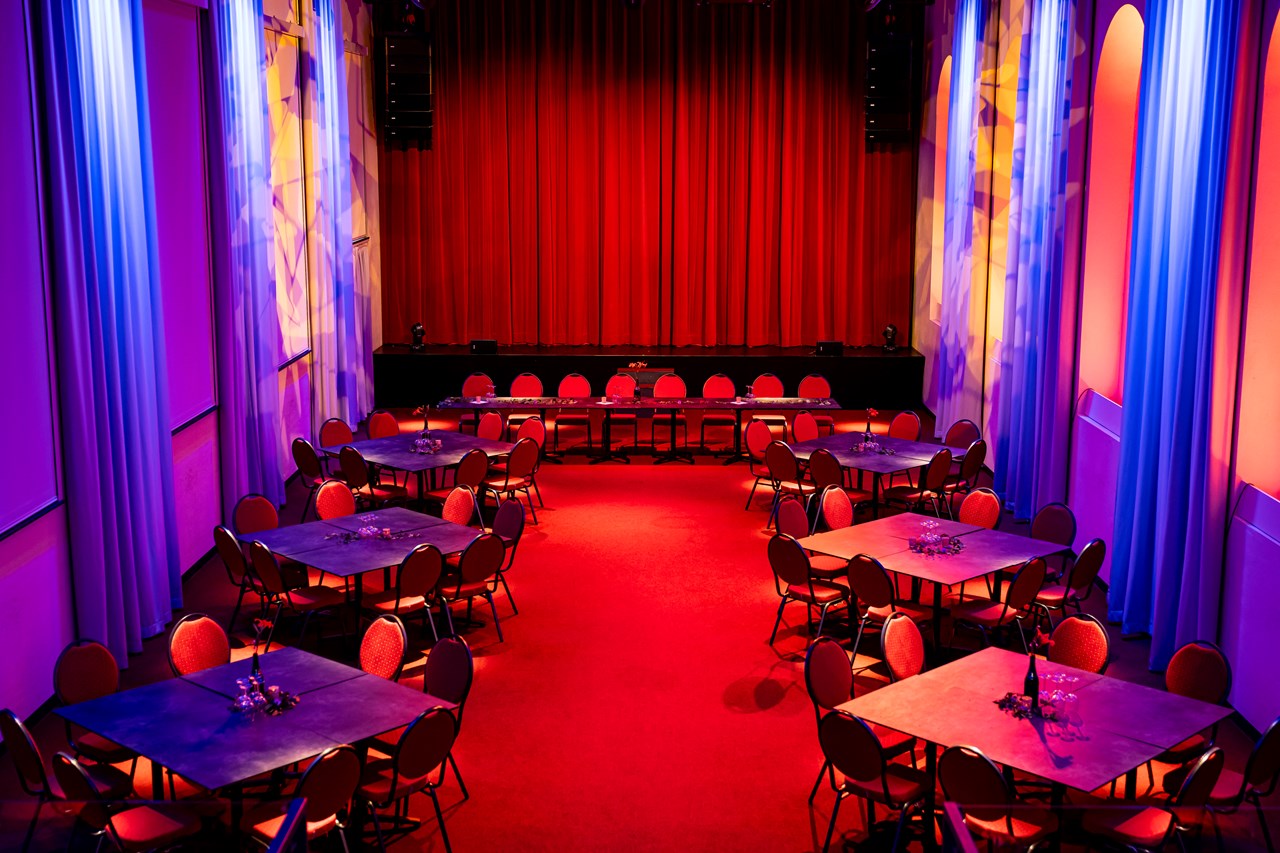 Papierfabrik Varieté-Theater Angaben zu den Festsälen Theatersaal