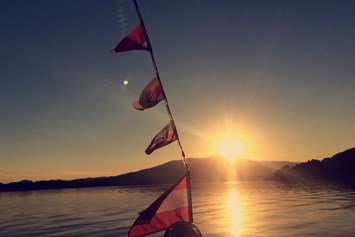 Hochzeitslocation: einzigartige Sonnenuntergänge am Mondsee - Mondsee Schifffahrt Hemetsberger