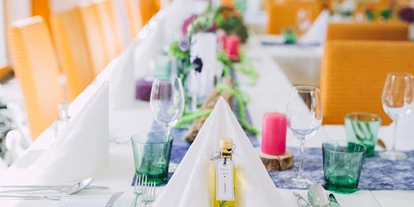 Winterhochzeit - Tirol - Brauttisch im Drivingvillage (Imst, Tirol).
Foto © blitzkneisser.com - Drivingvillage Imst