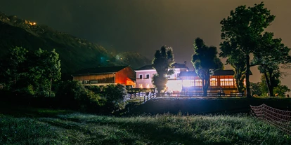 Winterhochzeit - Tirol - Das Gasthaus Planötzenhof bei Nacht.
Foto © blitzkneisser.com - Gasthaus Planötzenhof