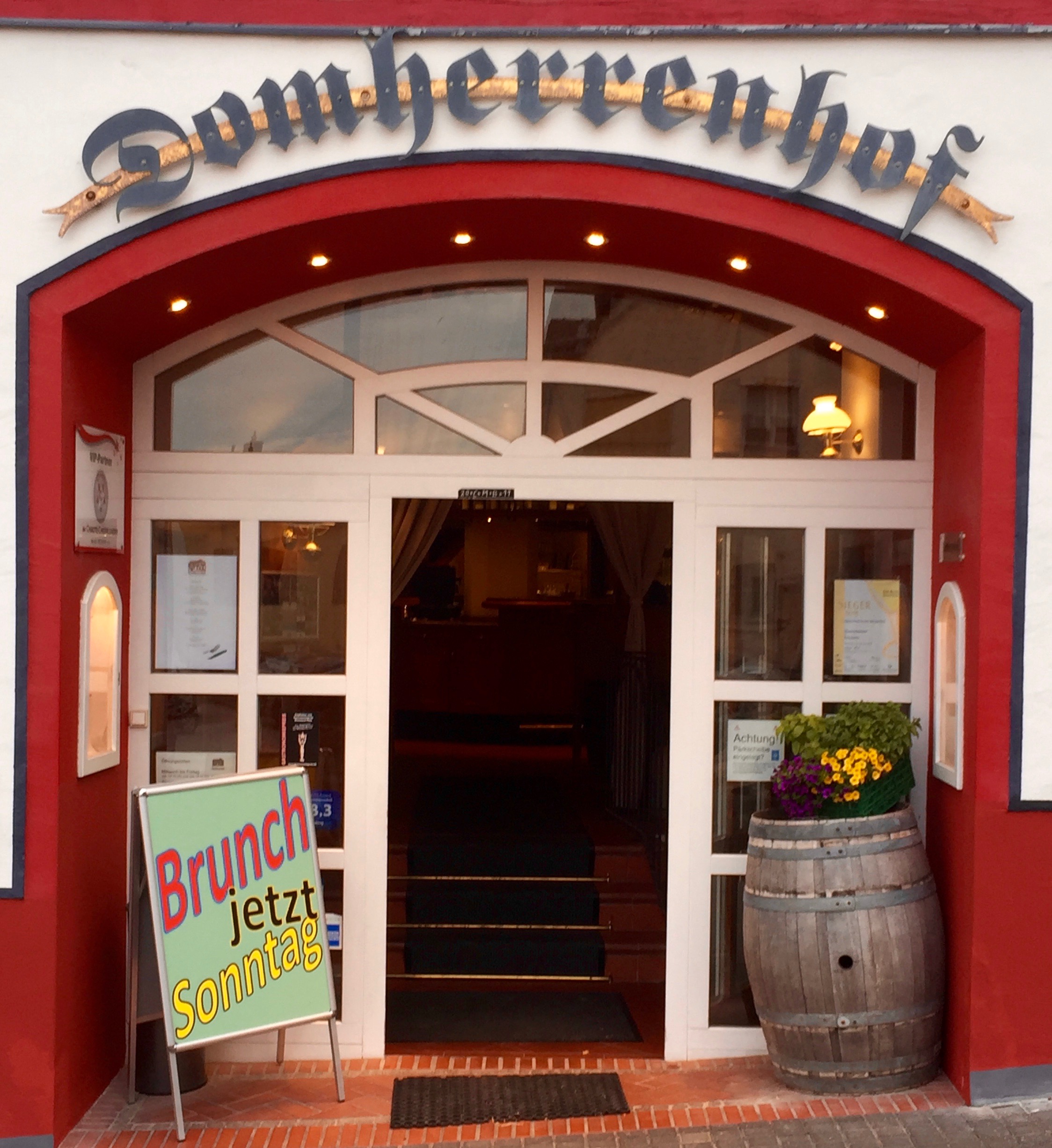 Hochzeitslocation: Eingang - Domherrenhof