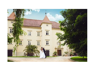 Hochzeitslocation: Schloss Gurhof im Schlossgarten - Schloss Gurhof