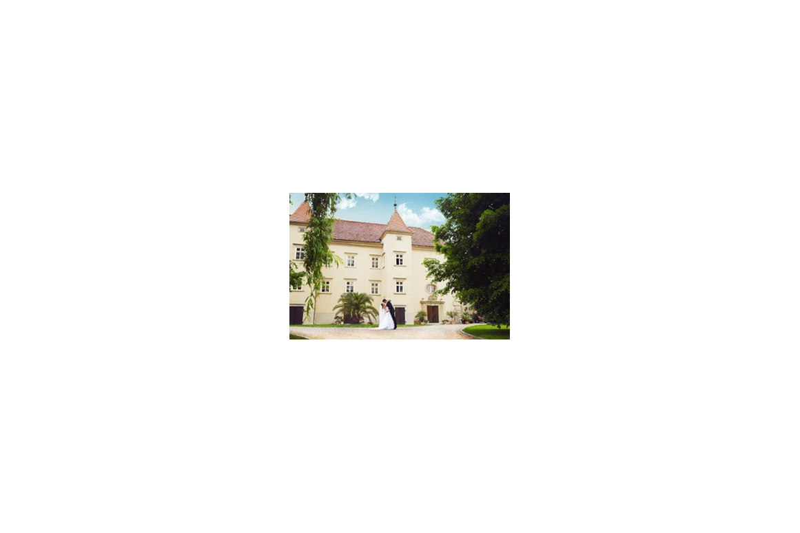 Hochzeitslocation: Schloss Gurhof im Schlossgarten - Schloss Gurhof