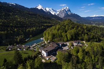 Hochzeitslocation: Riessersee Hotel Garmisch-Partenkirchen, Luftaufnahme - Riessersee Hotel Garmisch-Partenkirchen