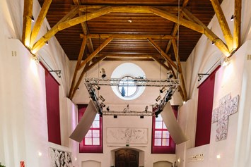 Hochzeitslocation: Der Festsaal des Kloster UND in Krems.
Foto © martinhofmann.at - Kloster UND