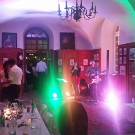 Hochzeitslocation: Party und Tanzfläche im Billard Saal - Event Schloss Reichenau