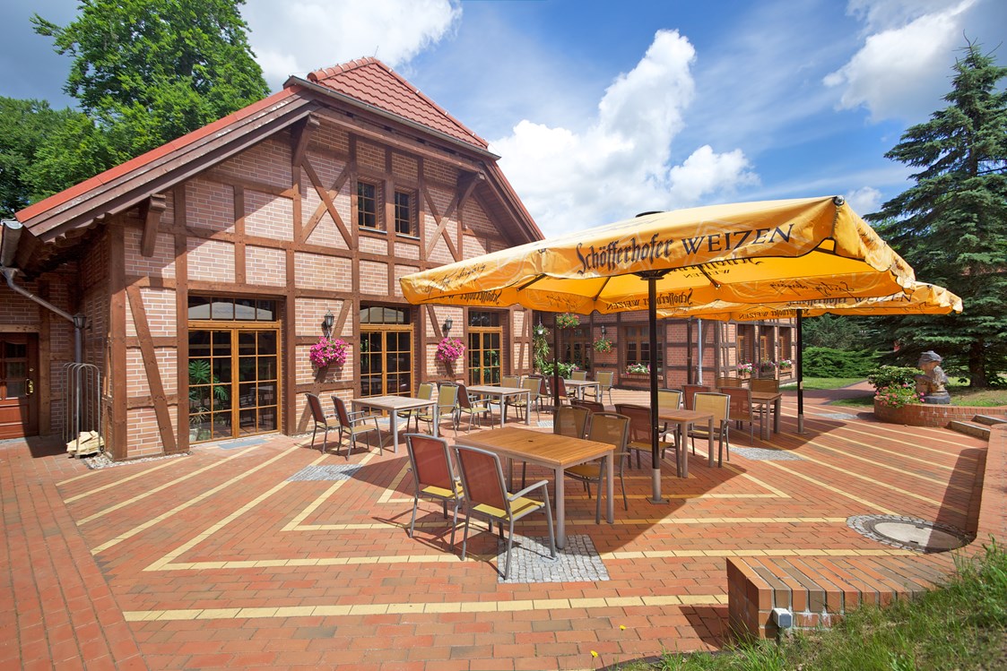 Hochzeitslocation: Restaurant mit Terrasse - Jagdschloss Waldsee