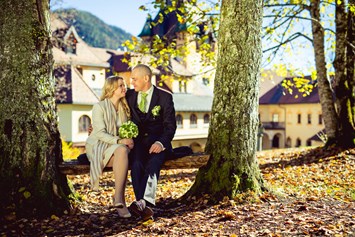 Hochzeitslocation: Romantischer Schlosspark - perfekt für Fotoshootings - Naturhotel Schloss Kassegg