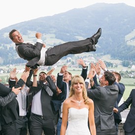 Hochzeitslocation: Heiraten in der SichtBAR in Tirol.
Foto © formaphoto.net - FeuerWerk & SichtBAR