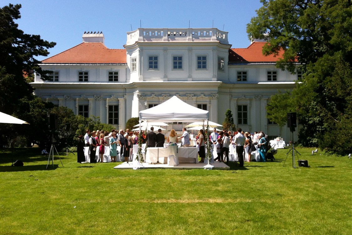 Hochzeitslocation: Garten Trauung - Palais Schönburg