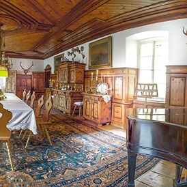 Hochzeitslocation: Zirbensaal - Gut Schloss Lichtengraben  - romantisches Schloss exklusive mieten