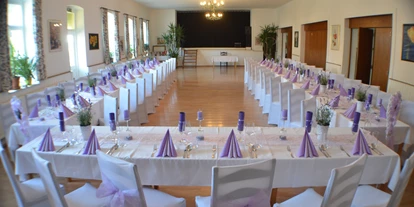 Winterhochzeit - Karlstetten - eine weiße Hochzeit in florallen lila Tönen (Lavendel) - Bio Kräuterlandgasthaus mit Eventsaal für Hochzeiten