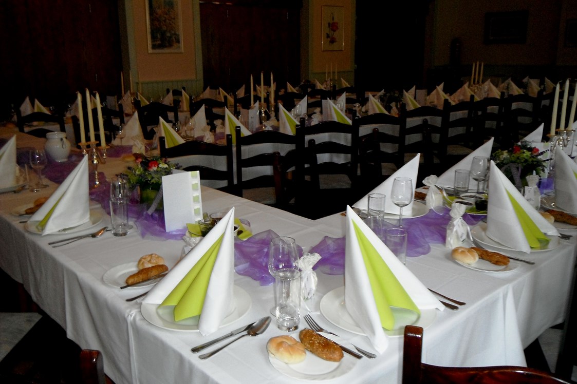 Hochzeitslocation: Tischdekoration - Bio Kräuterlandgasthaus mit Eventsaal für Hochzeiten