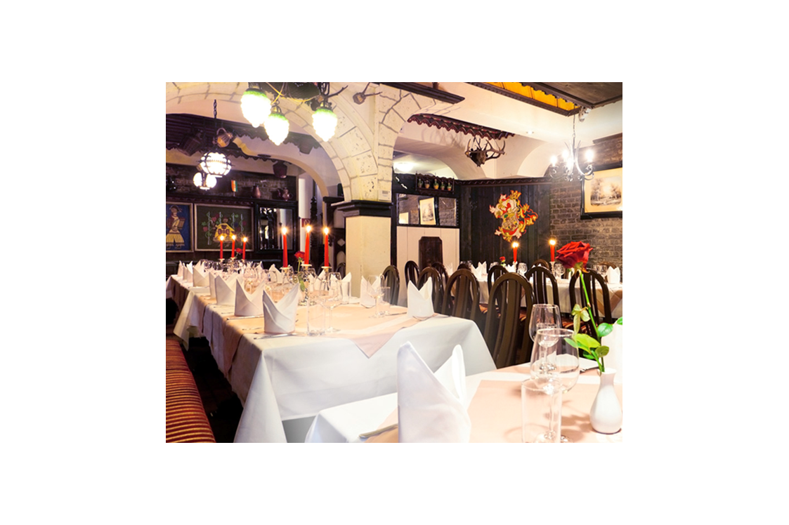 Hochzeitslocation: Kardos Stüberl maximal 40 Sitzplätze
Wlan & Klimaanlage - Restaurant Kardos K.u.K. Spezialitäten