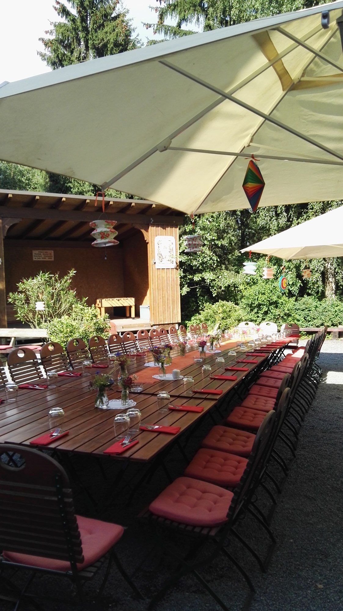 Hochzeitslocation: Tafel zum Sommerfest - Bergwirtschaft Bieleboh Restaurant & Hotel