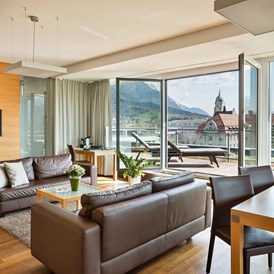 Hochzeitslocation: Genießen Sie Ihre romantische Hochzeitsnacht in einer unserer Panormasuites mit privater Dachterasse - Austria Trend Hotel Congress Innsbruck