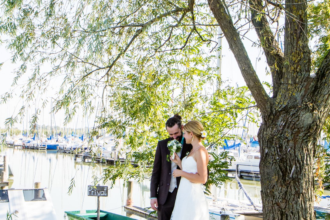 Hochzeitslocation: Tolle Fotomöglichkeiten direkt am Neusiedlersee sind für das Seepark-Weiden eine Selbstverständlichkeit. - Hotel Seepark-Weiden