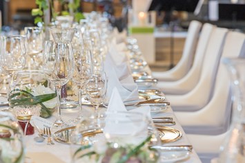 Hochzeitslocation: Hochzeitstafel - Relax- & Vitalhotel Adler