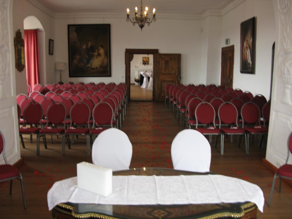 Schloss Steyregg Angaben zu den Festsälen Kaiser- und Schubertsaal