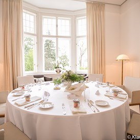 Hochzeitslocation: Hochzeitstafel runder Tisch - Hotel Steirerschlössl