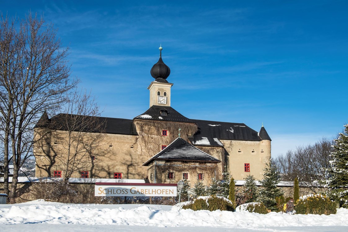 Hochzeitslocation: Winteransicht - Hotel Schloss Gabelhofen