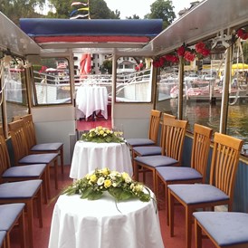 Hochzeitslocation: Innenraum Fahrgastschiff "Monika" - Schifffahrt Loidl