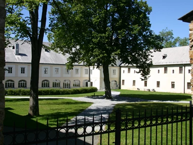 Hochzeitslocation: Schlosshof - Schloss Ottenschlag