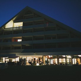 Hochzeitslocation: Die Krainerhütte bei Nacht.
Foto © thomassteibl.com - Seminar- und Eventhotel Krainerhütte