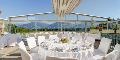 Winterhochzeit - Tirol - Wintergarten mit Ausblick - Alpenhotel Speckbacher Hof