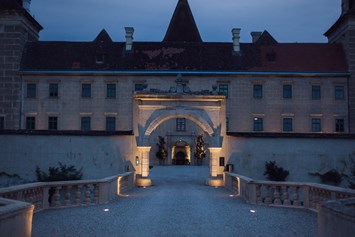 Hochzeitslocation: Feiern Sie Ihre Winterhochzeit auf Schloss Walpersdorf. - Schloss Walpersdorf