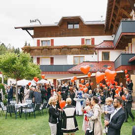 Hochzeitslocation: Heiraten im Wellnesshotel ZUM GOURMET in Tirol.
Foto © formafoto.net - Aktivhotel ZUM GOURMET