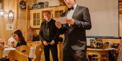 Winterhochzeit - Tirol - Der rustikale Flair der Gamsalm Ehrwald macht eure Hochzeit unvergesslich. - Gamsalm Ehrwald