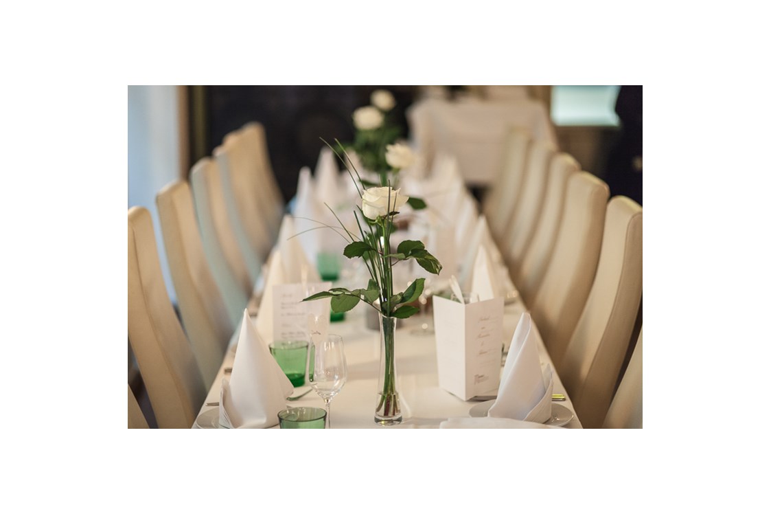 Hochzeitslocation: Tafel Restaurant - Kristian's Monastiri