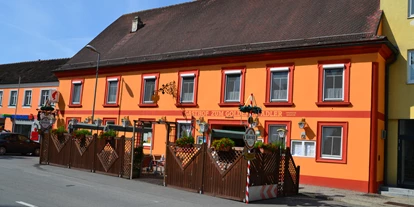 Winterhochzeit - Grafenegg - Ansicht Gasthof - Gasthof "Zum Goldenen Adler"
