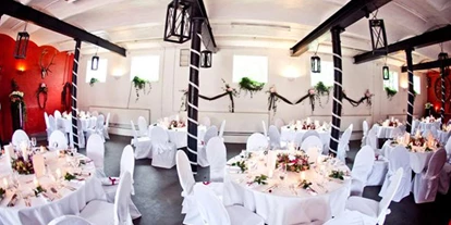 Winterhochzeit - Hamburg-Stadt (Hamburg, Freie und Hansestadt) - Der Festsaal des Gut Basthorst in Schleswig-Holstein. - Gut Basthorst