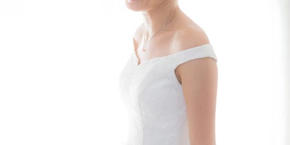 Winterhochzeit - Abtenau - getting ready at the privat suite - Hallstatt Hideaway