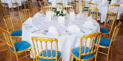 Winterhochzeit - Art der Location: Schloss - Ovaler Saal im Conference Center Laxenburg. - Conference Center Laxenburg