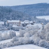 Hochzeitslocation - Kloster im Winter - Hotel Kloster & Schloss Bronnbach