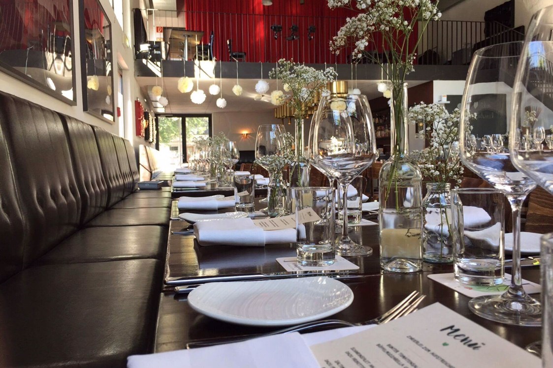Hochzeitslocation: Modern gedeckt - Kesselhaus Bar & Restaurant