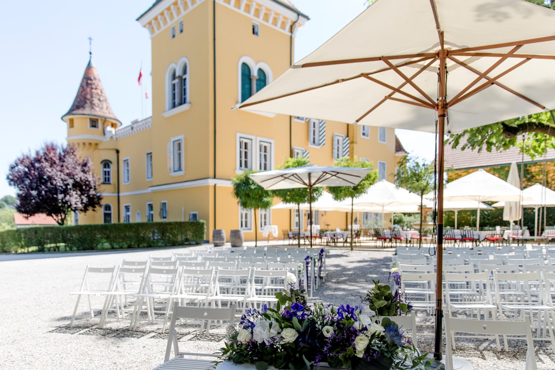 Hochzeitslocation: Heiraten im Freien - Georgi Schloss und Weingut