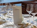 Hochzeitslocation: Unter den Sonnensegeln oder in den eleganten Salons speisen - Historisches Dampfschiff Hohentwiel  am Bodensee