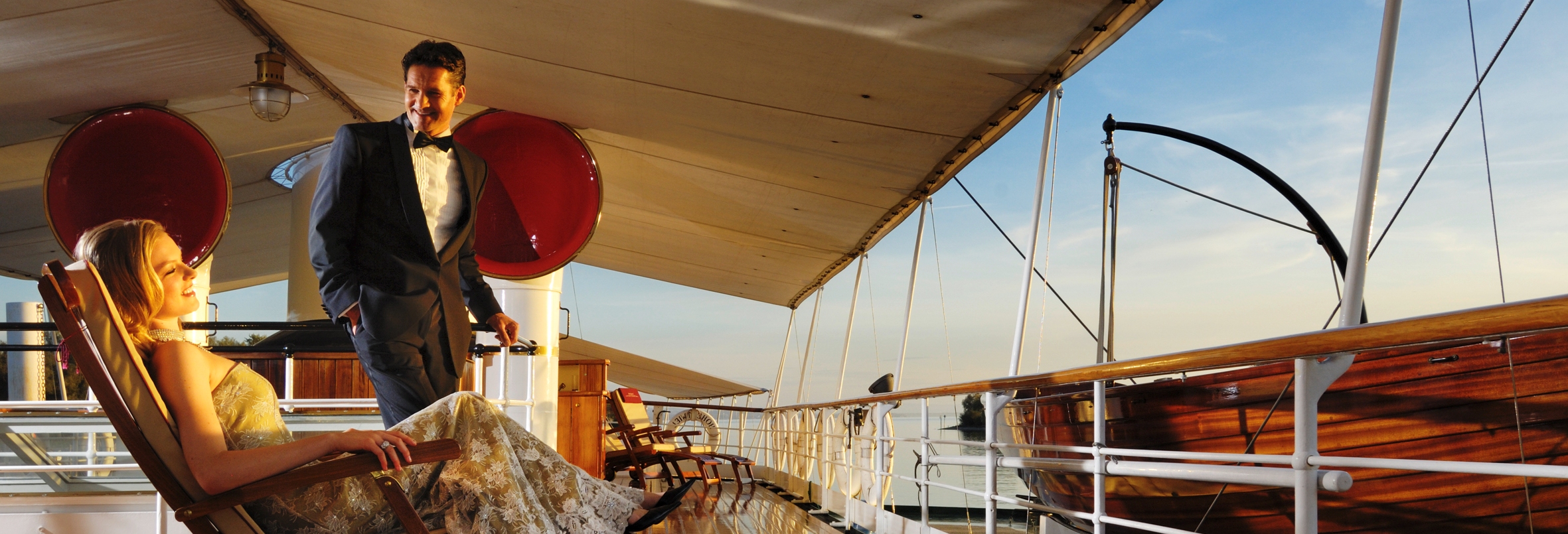Hochzeitslocation: viele Plätz für das Besondere - Historisches Dampfschiff Hohentwiel  am Bodensee