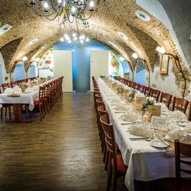 Hochzeitslocation: Feiern Sie Ihre Hochzeit im Gewölbekeller des Schloss Restaurant Hagenberg. - Schloss Restaurant Hagenberg