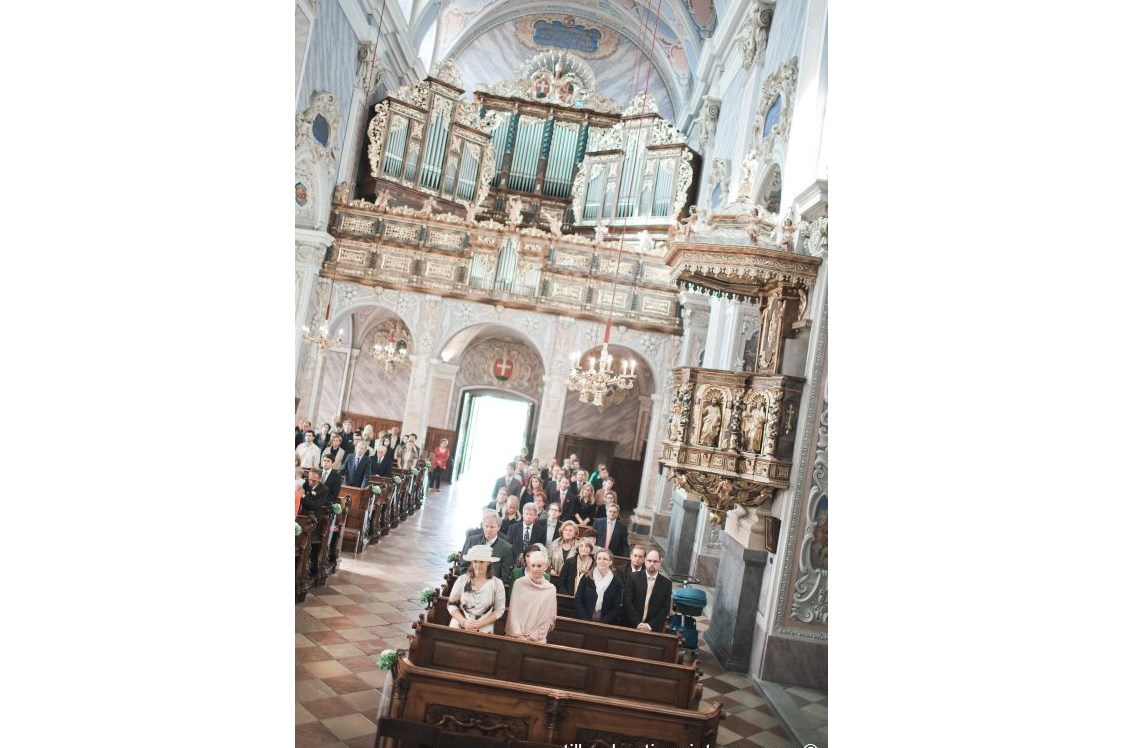 Hochzeitslocation: Eine Trauung im Stift Göttweig in Niederösterreich.
Foto © stillandmotionpictures.com - Benediktinerstift Göttweig
