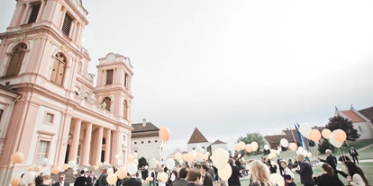 Winterhochzeit - Karlstetten - Heiraten im Stift Göttweig in Niederösterreich.
Foto © stillandmotionpictures.com - Benediktinerstift Göttweig