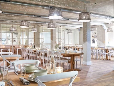 Hochzeitslocation: Barefood DELI