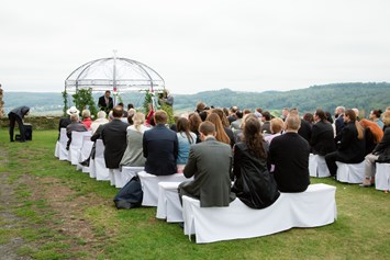 Hochzeitslocation: Feiert eure Hochzeit unter freiem Himmel auf der Burg Güssing im Südburgenland. - Burg Güssing